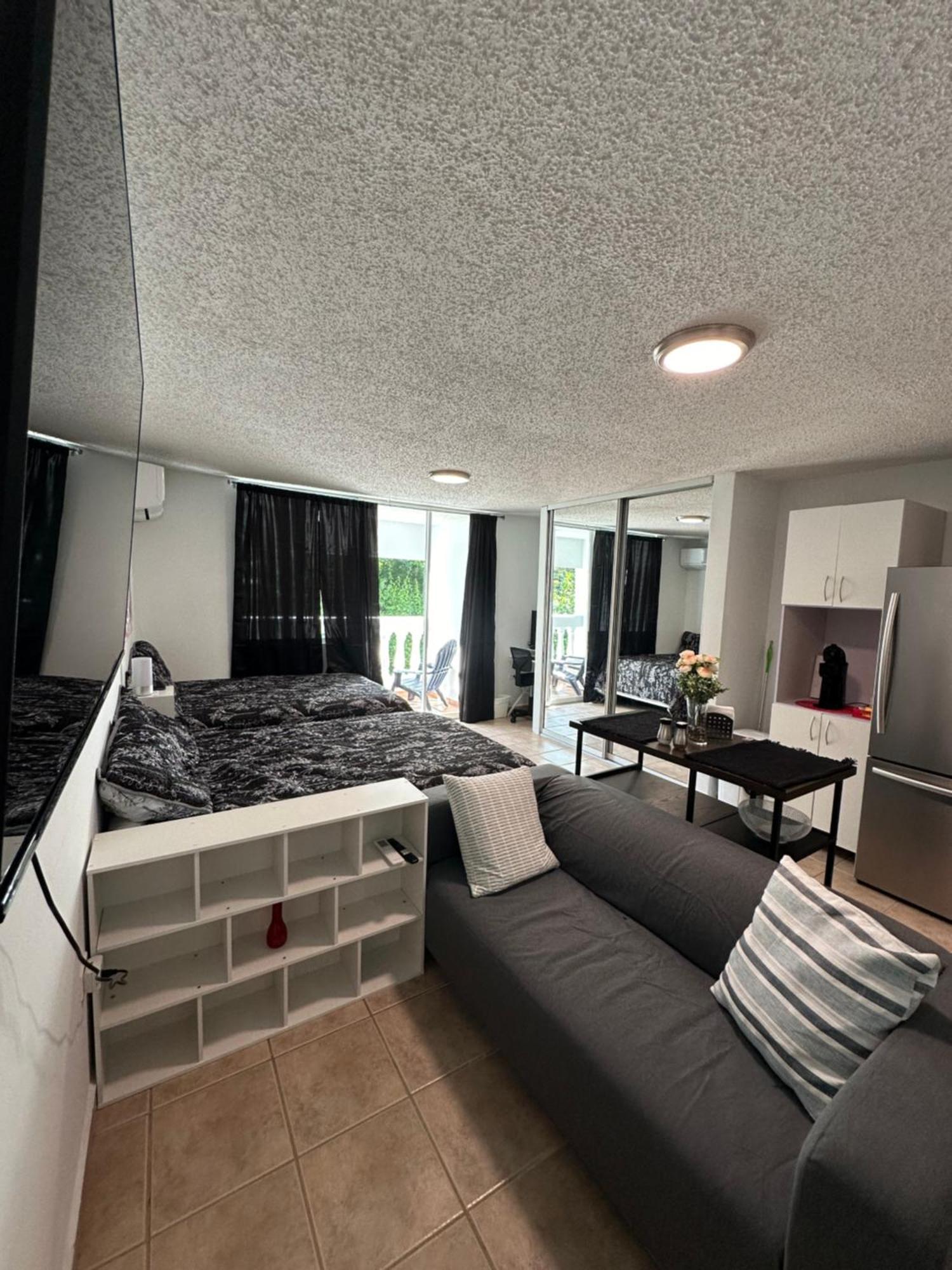 Beachfront Studio Apt W/ Full Kitchen & Pool Isabela Zewnętrze zdjęcie